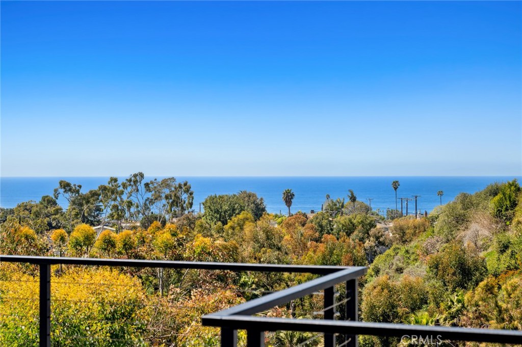 990 Meadowlark Drive