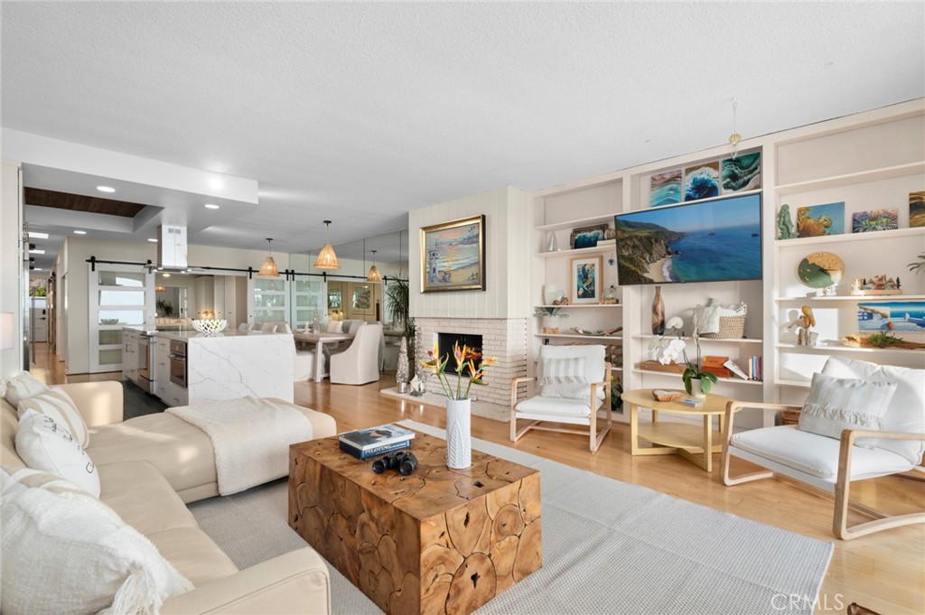 716 Cliff Drive
