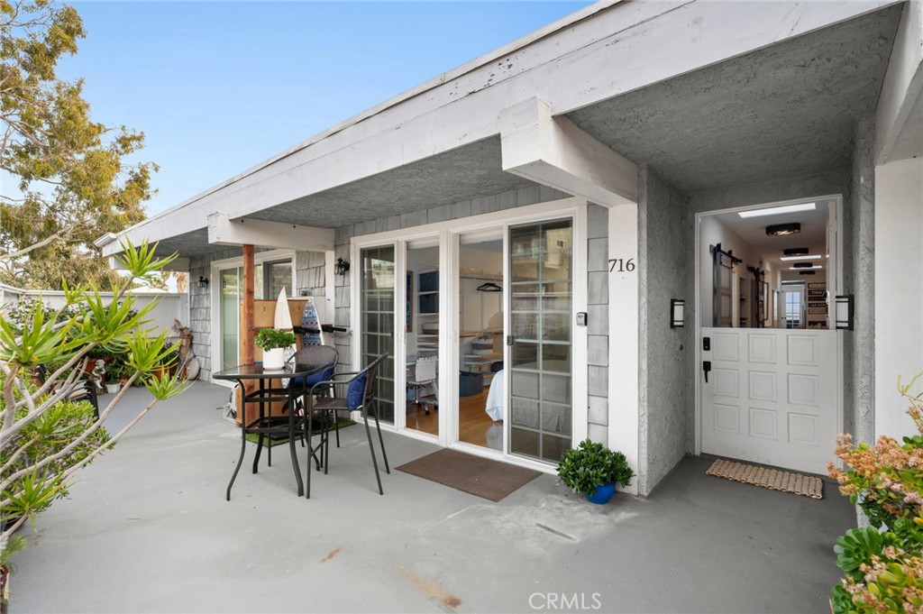 716 Cliff Drive
