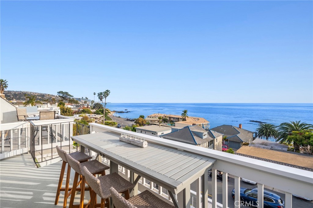 716 Cliff Drive