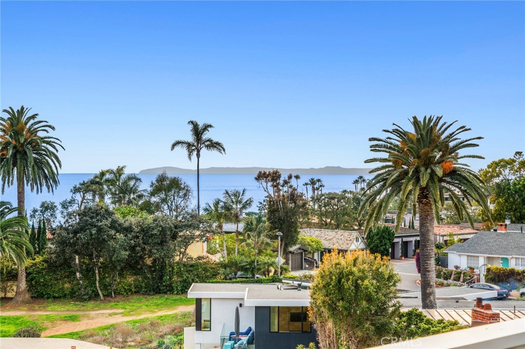 716 Cliff Drive