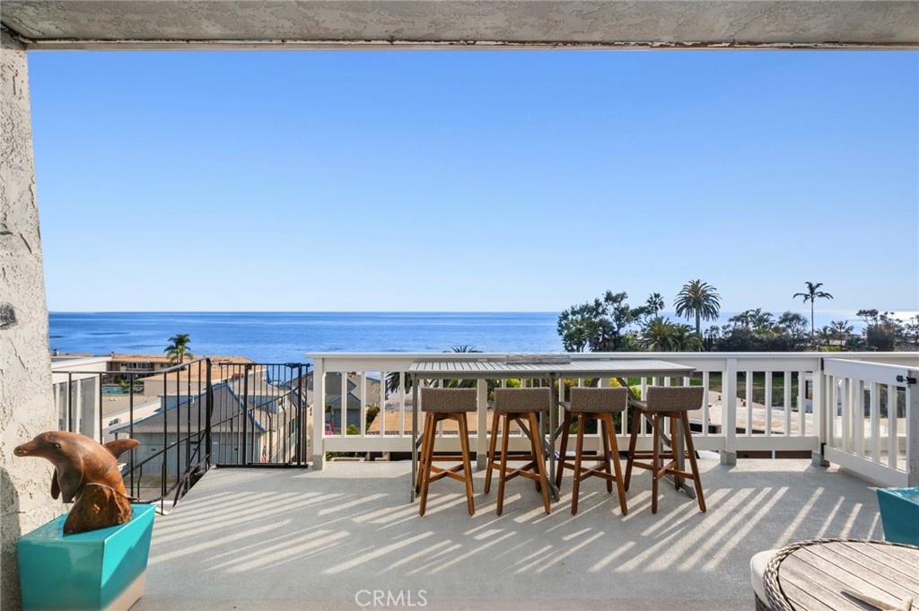 716 Cliff Drive