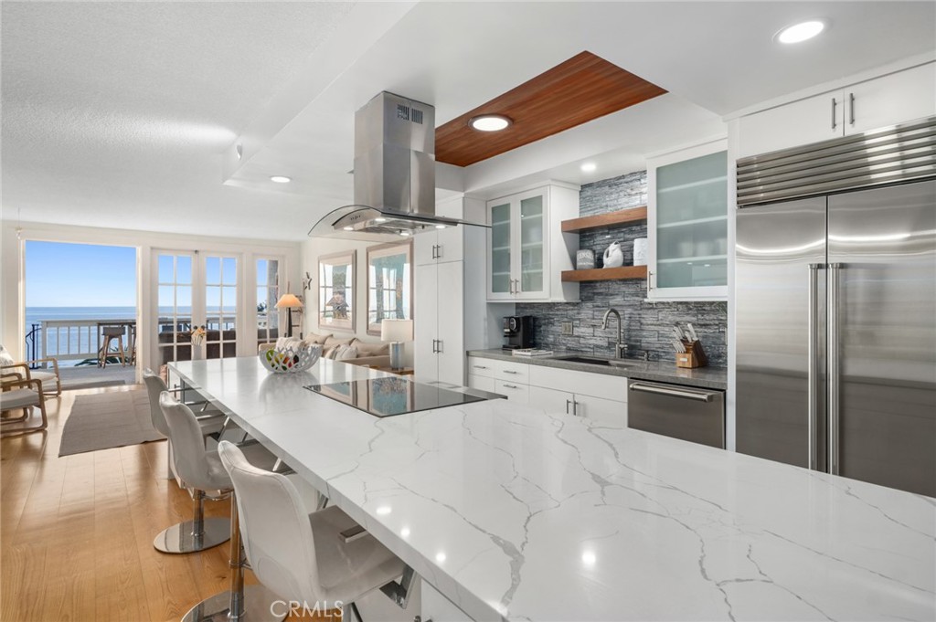 716 Cliff Drive