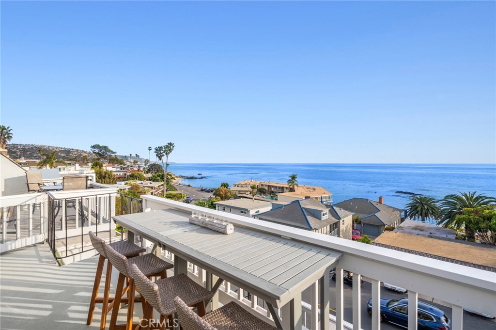 716 Cliff Drive