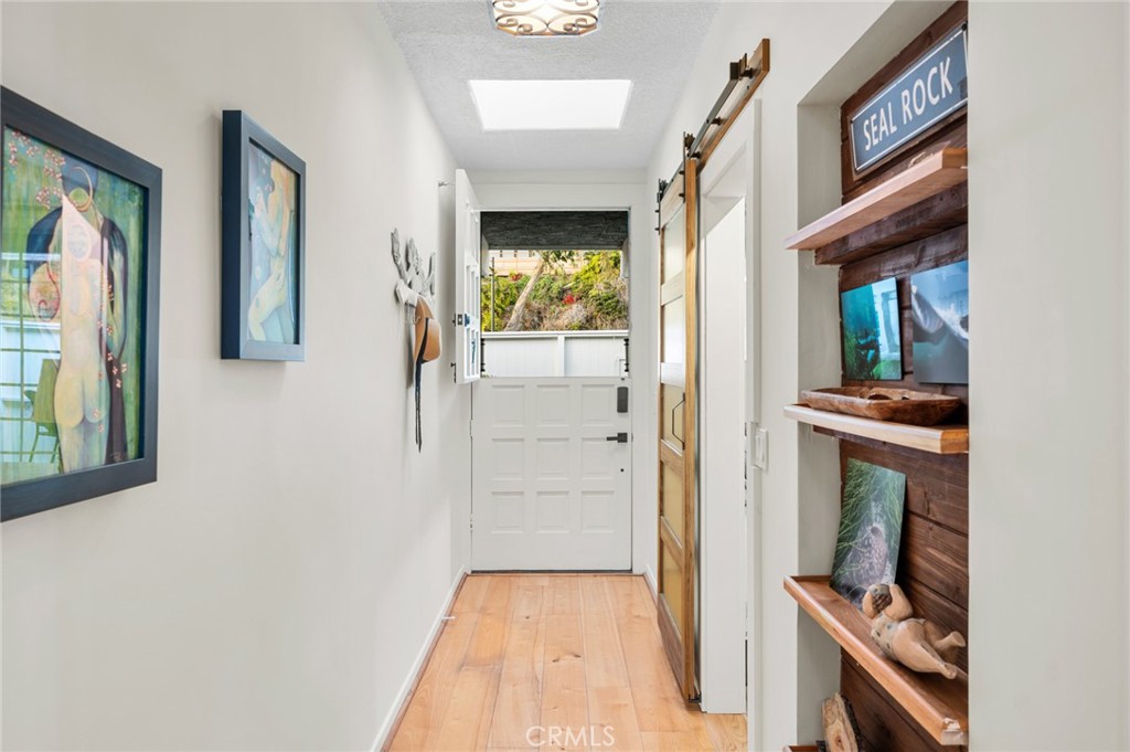 716 Cliff Drive