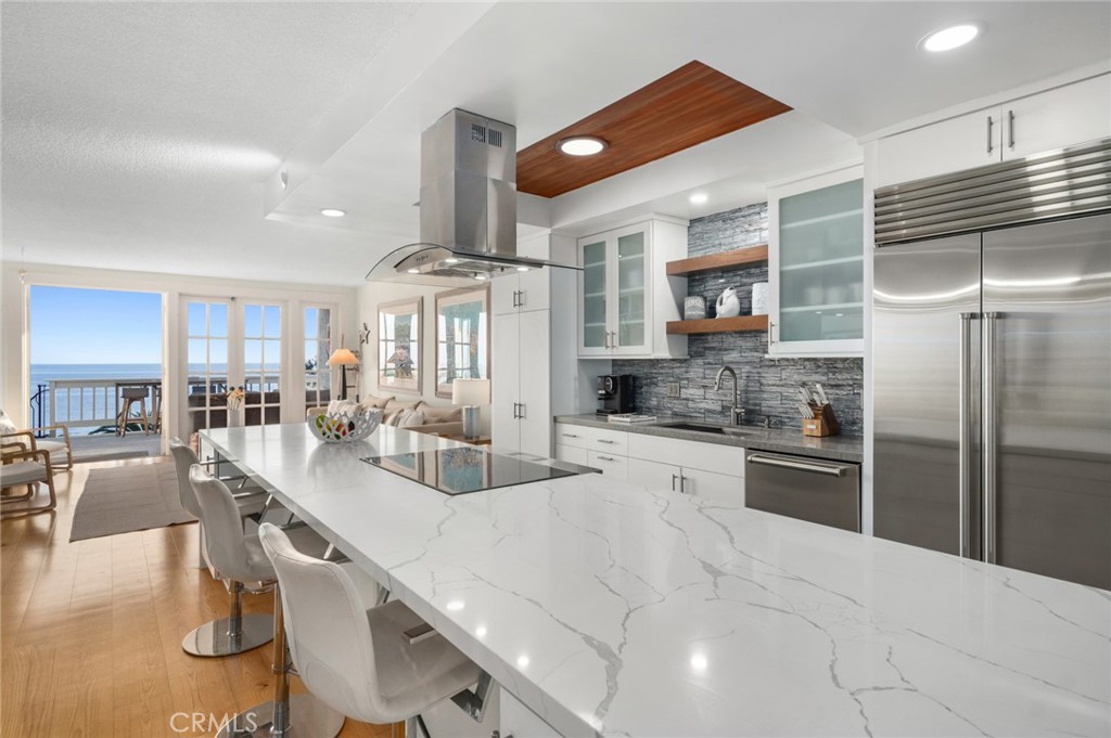 716 Cliff Drive