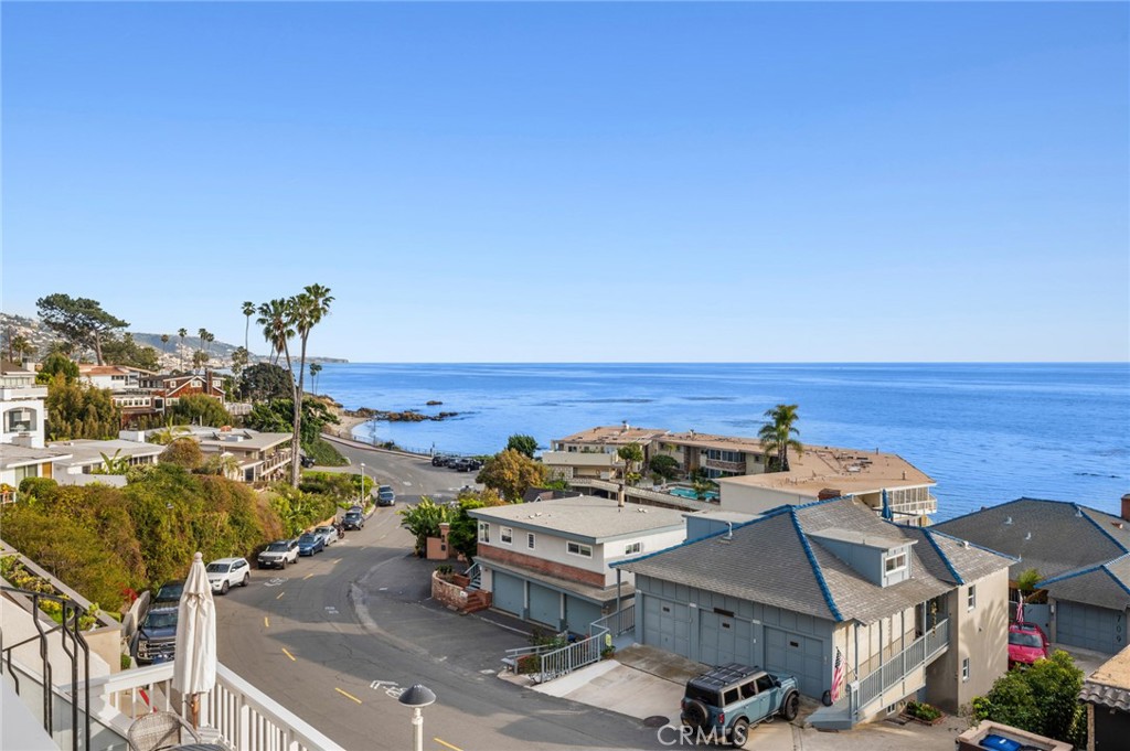 716 Cliff Drive