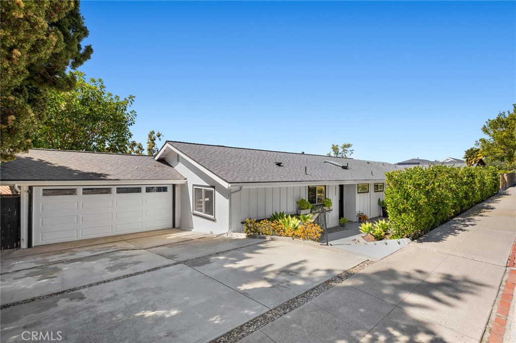 2909 Alta Laguna