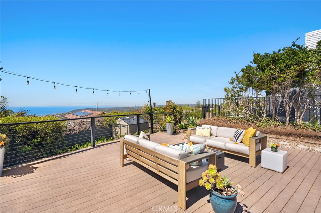2909 Alta Laguna