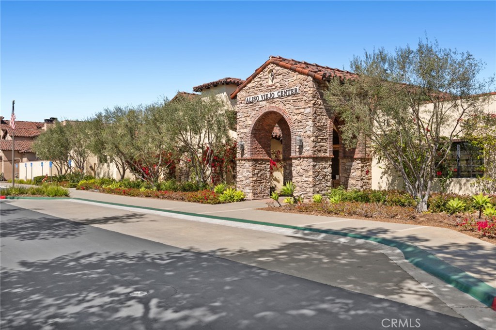 27 Santa Barbara