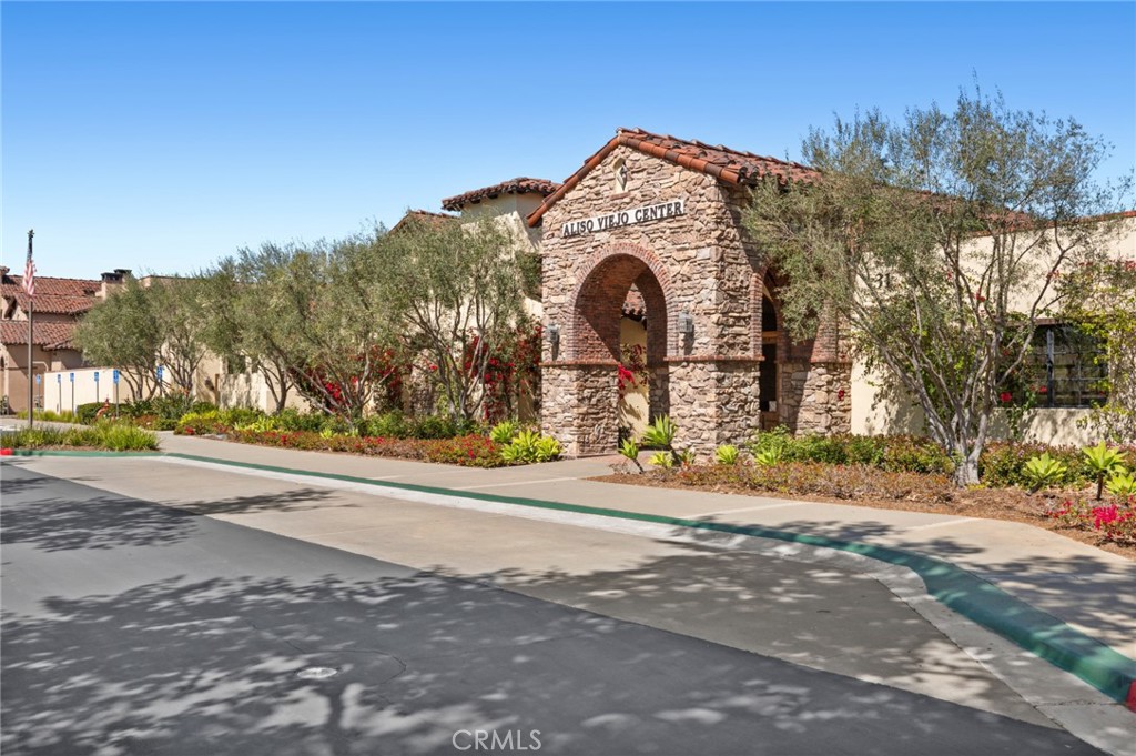 27 Santa Barbara