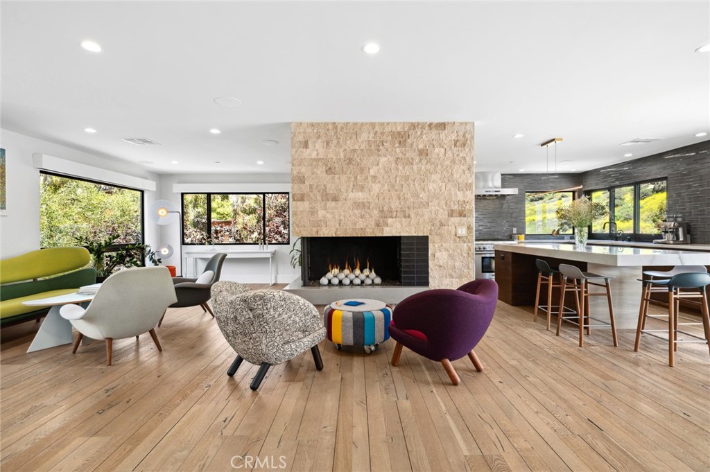 1435 Cerritos Drive