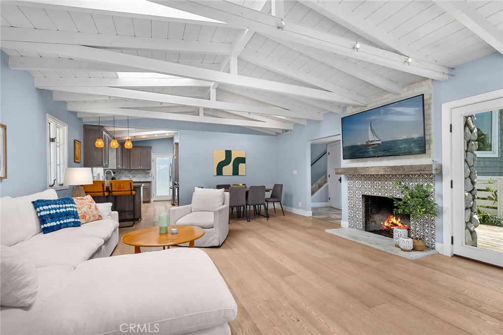 1310 Bluebird Canyon