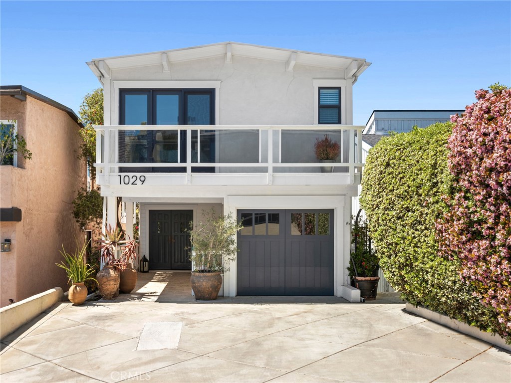 1029 Katella