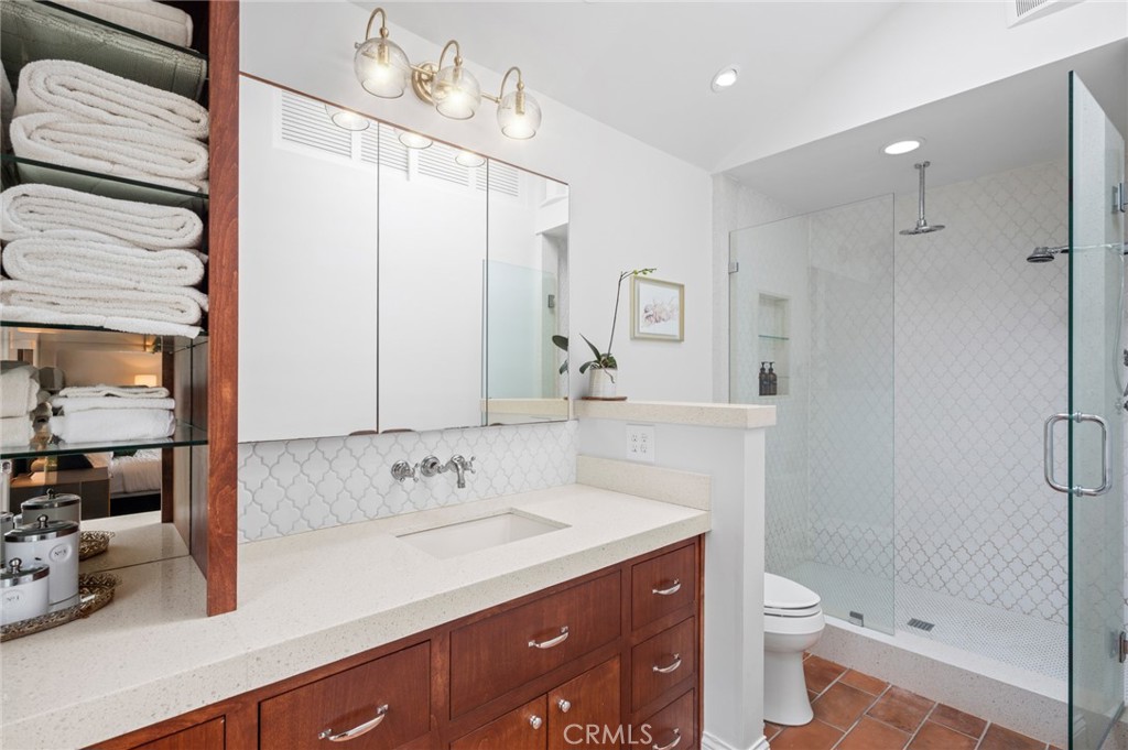 2888 Bernard Court