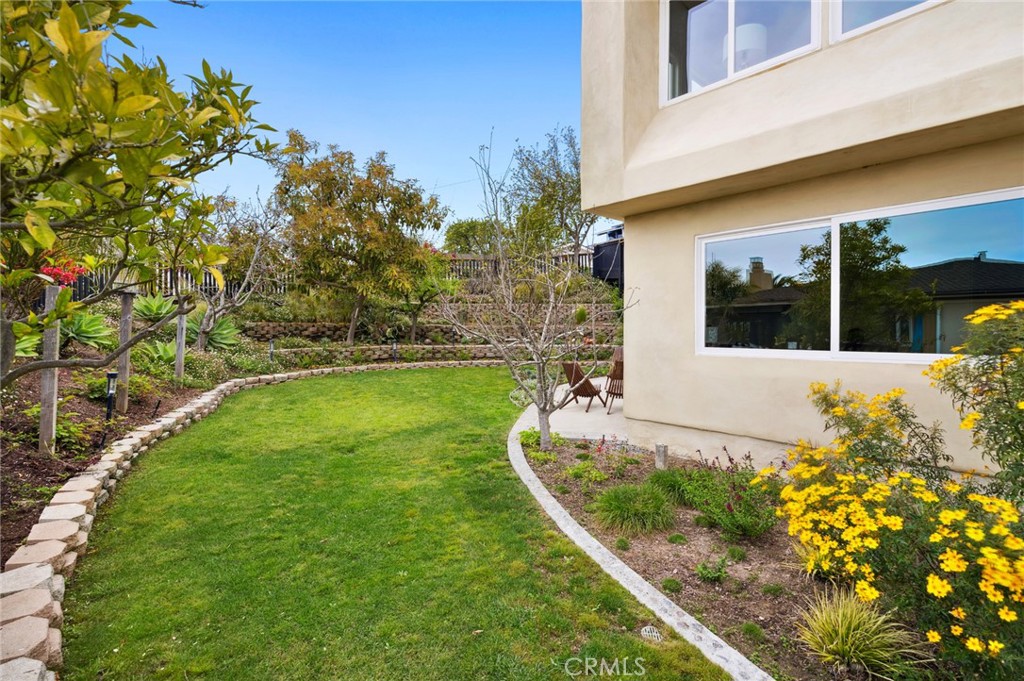 2888 Bernard Court