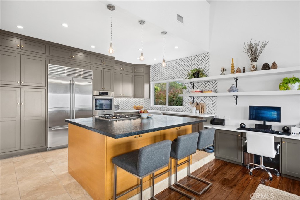 2888 Bernard Court
