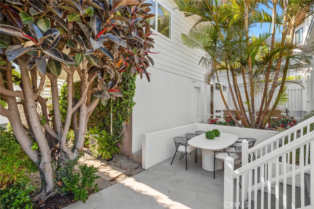 232 San Joaquin Street