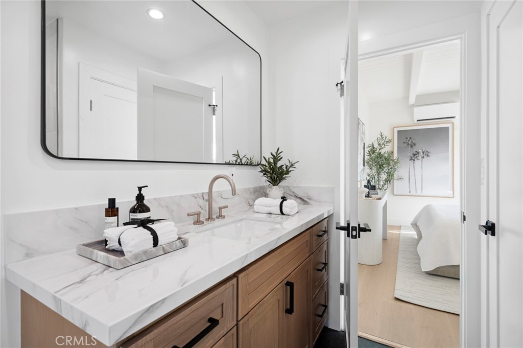 232 San Joaquin Street