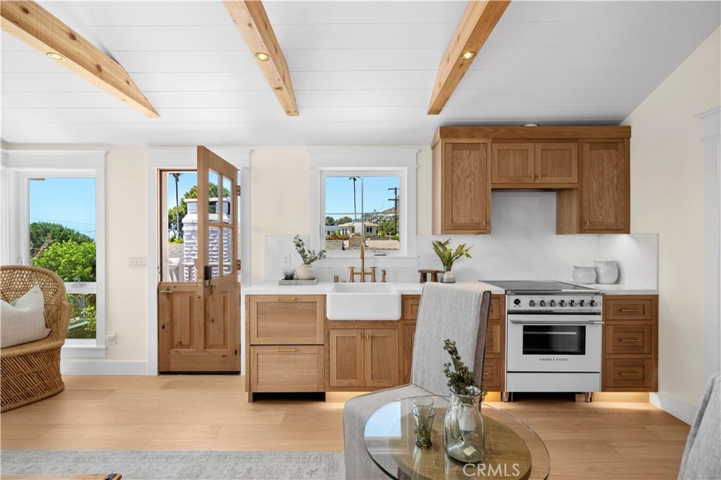 31721 Fairview Road UPPER
