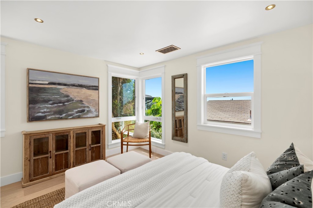 31721 Fairview Road UPPER