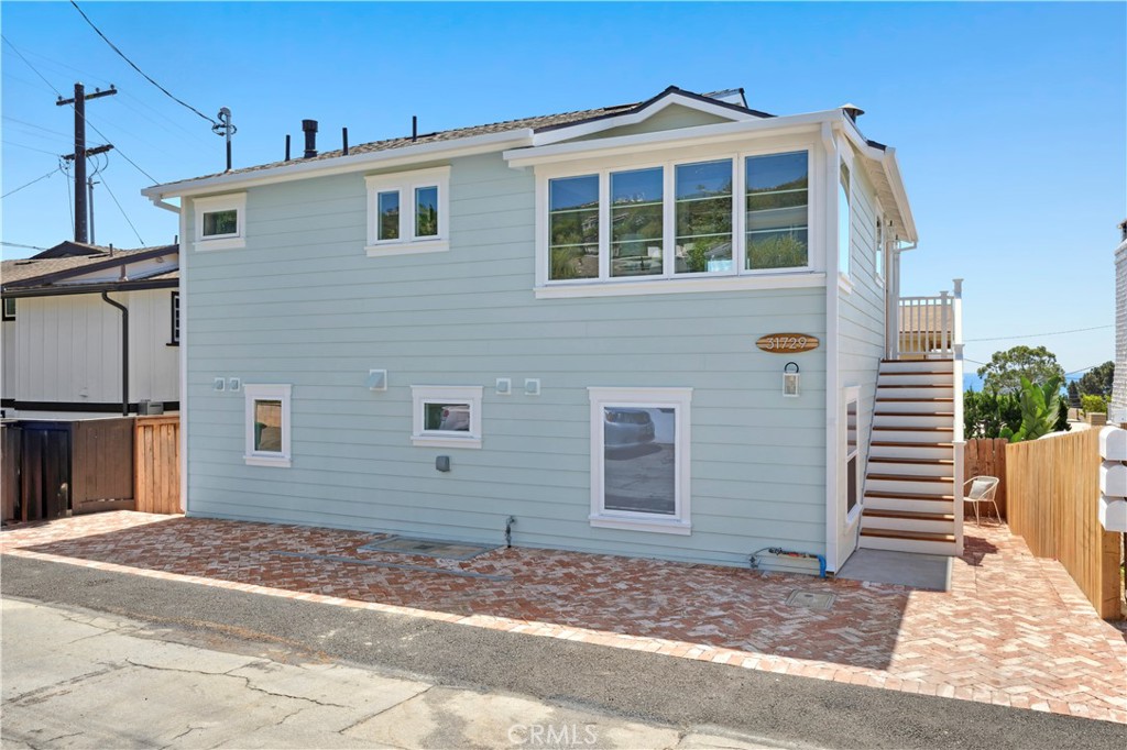 31721 Fairview Road UPPER