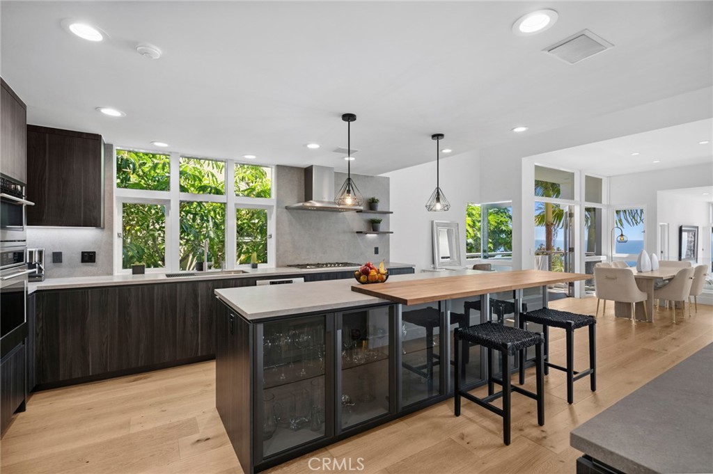 1061 Skyline Drive