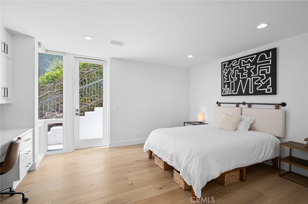 1061 Skyline Drive