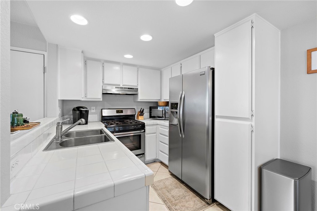 405 Ribbon Beach Way 243