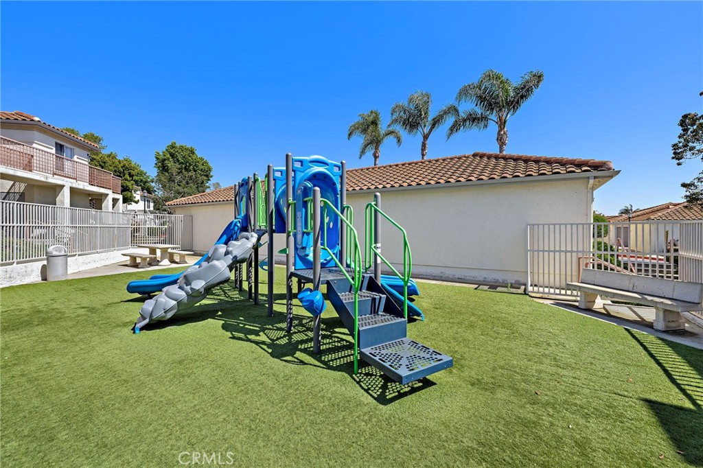 405 Ribbon Beach Way 243