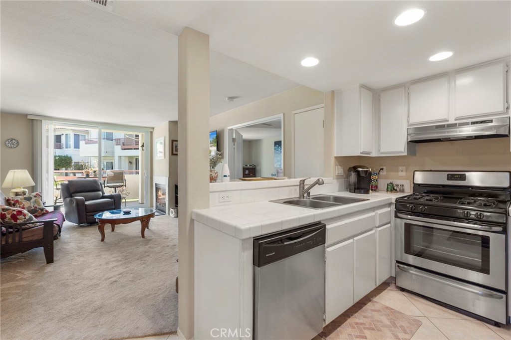 405 Ribbon Beach Way 243