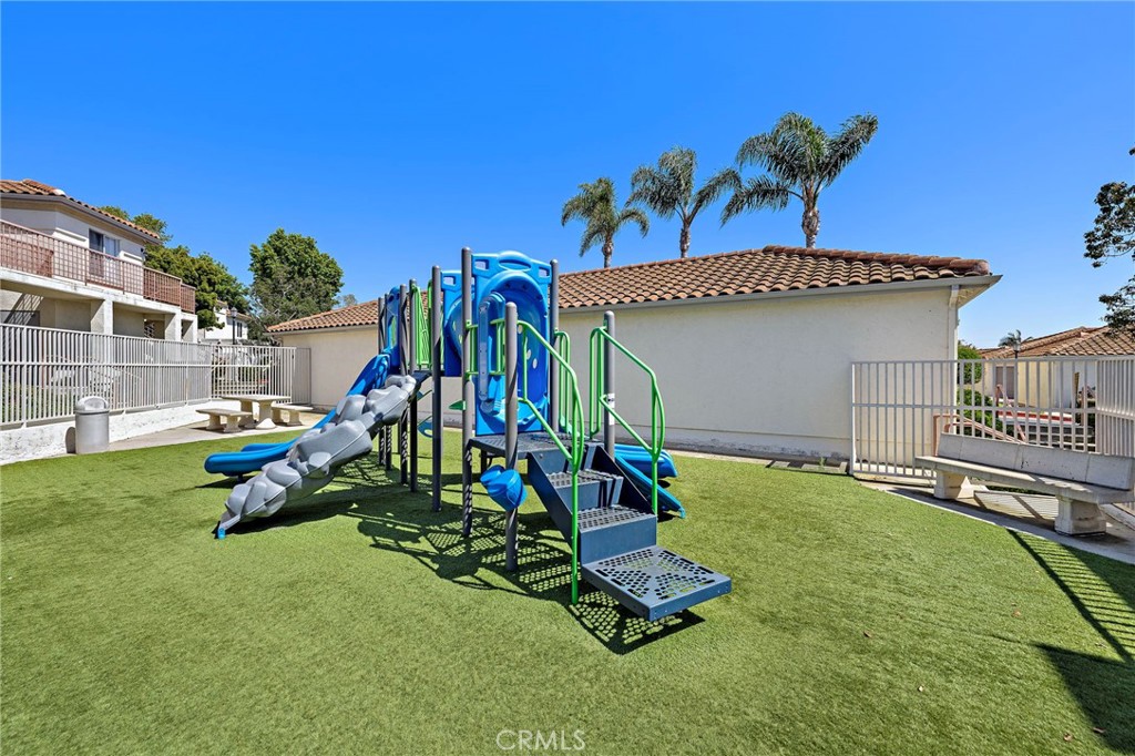 405 Ribbon Beach Way 243