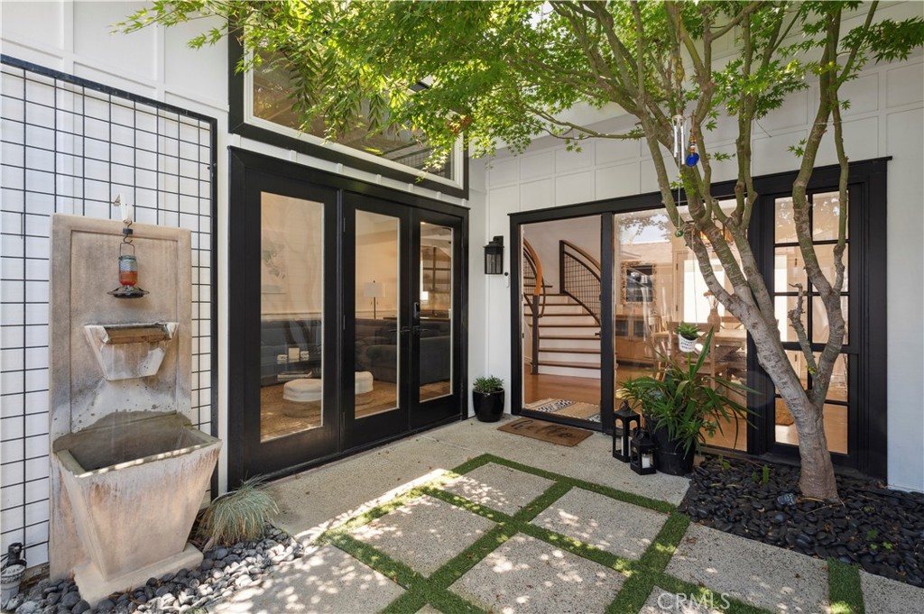 328 Lugonia Street