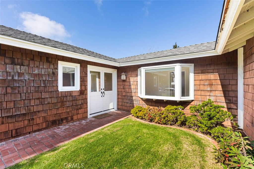 3160 Alta Laguna Boulevard