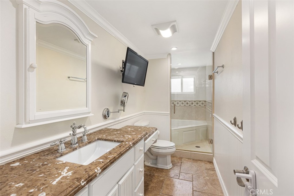 3160 Alta Laguna Boulevard