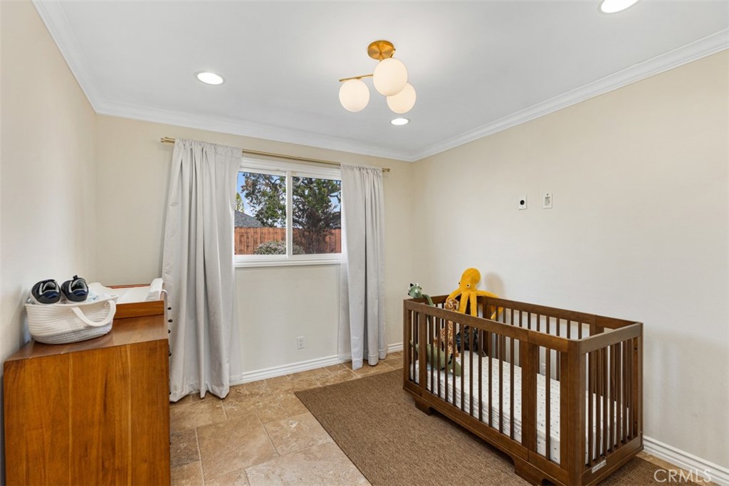 3160 Alta Laguna Boulevard