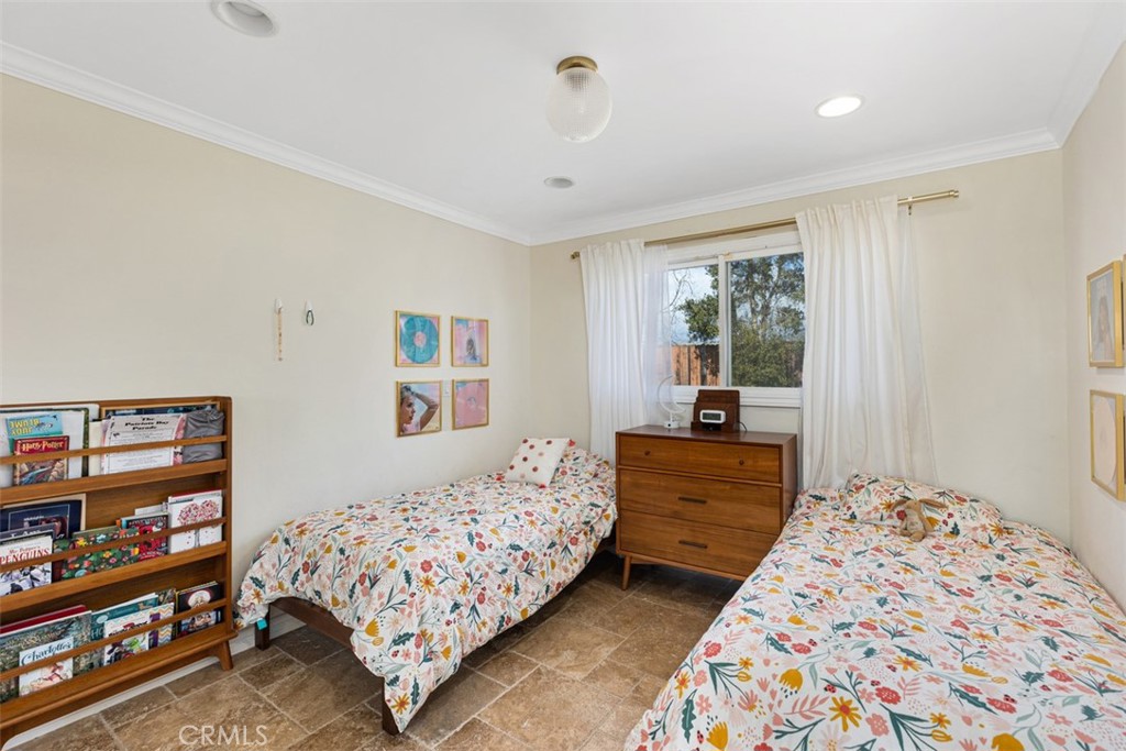 3160 Alta Laguna Boulevard