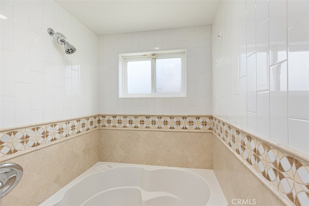 3160 Alta Laguna Boulevard