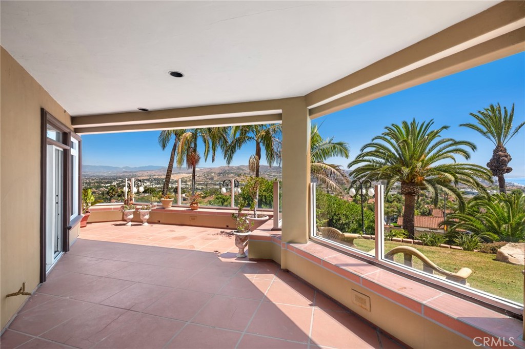 33682 Holtz Hill Drive