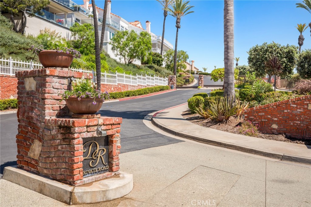 33682 Holtz Hill Drive