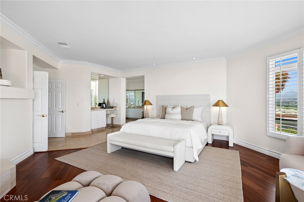 33682 Holtz Hill Drive