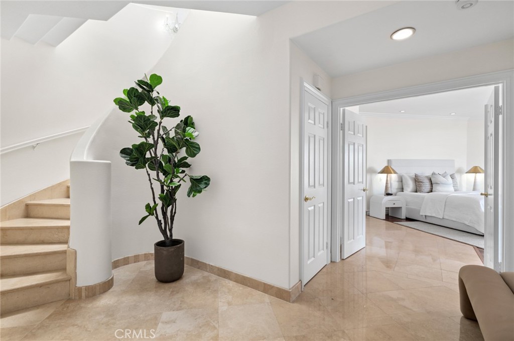 33682 Holtz Hill Drive