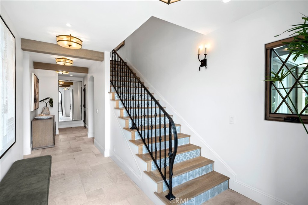 2570 Queda Way