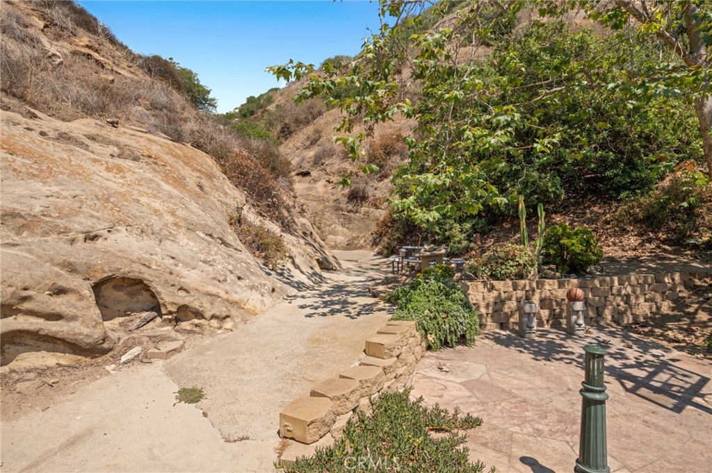 2072 Hidden Valley Canyon Road