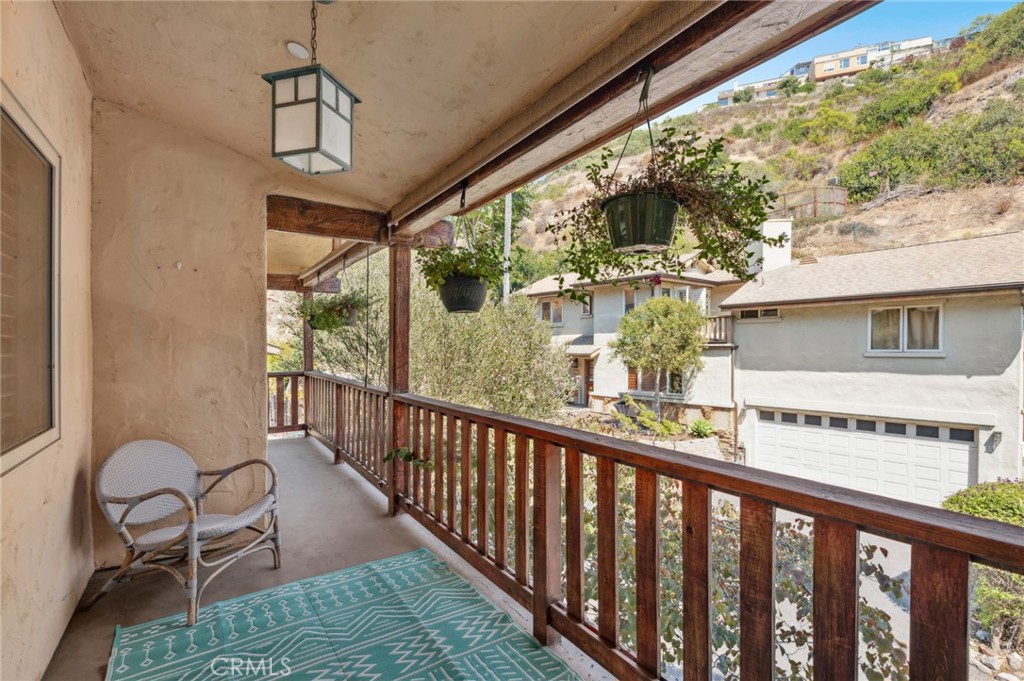 2072 Hidden Valley Canyon Road