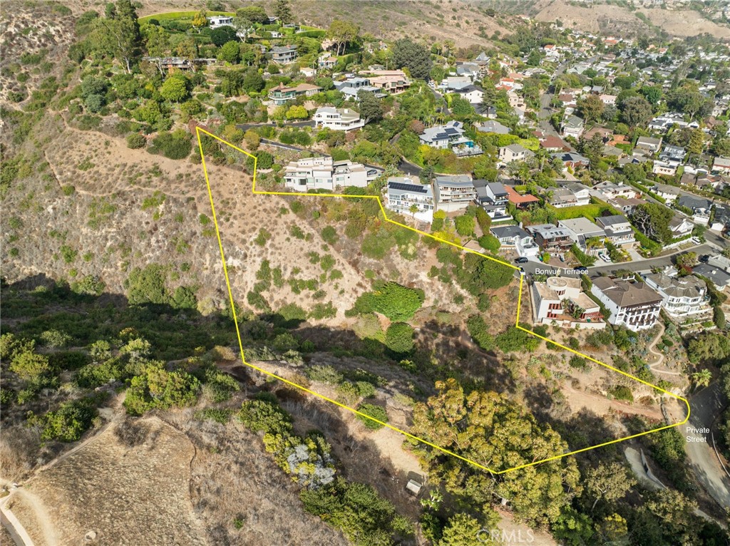 455 Bonvue Terrace