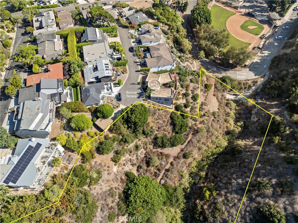 455 Bonvue Terrace