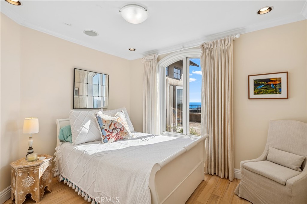 325 Camden Place