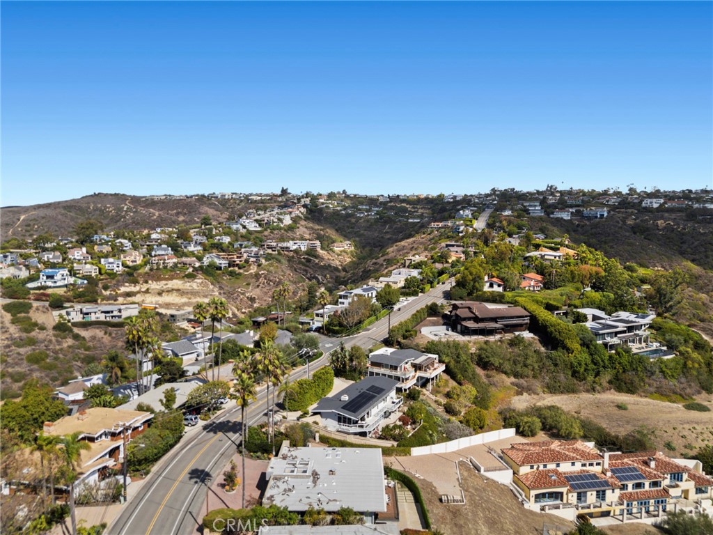 2085 Temple Hills Drive