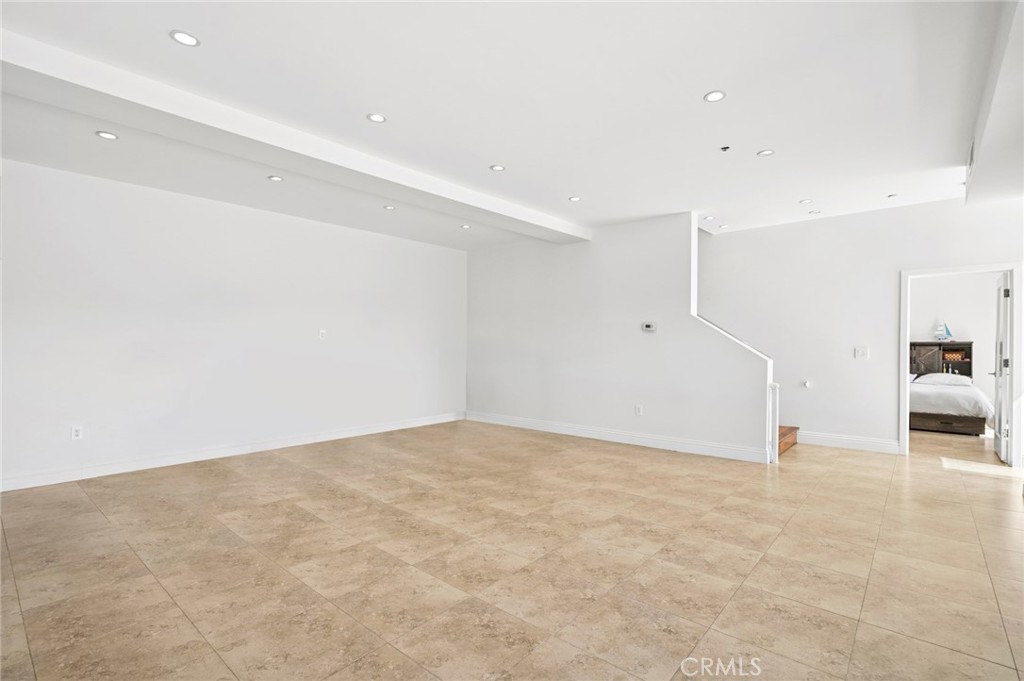 2085 Temple Hills Drive